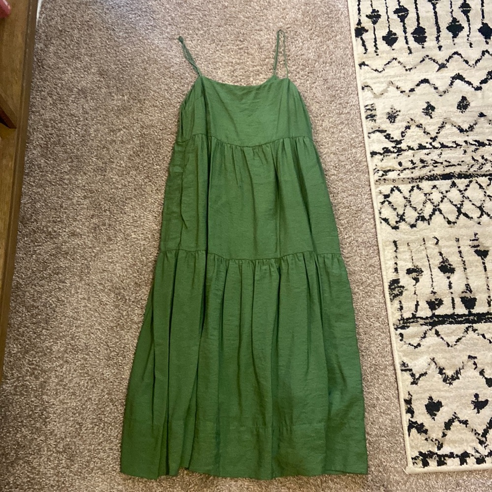 Green midi dress